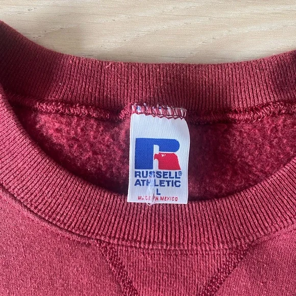 Vintage Russell Athletic Burgundy Men's Sweater Size L - Picture 3 of 3